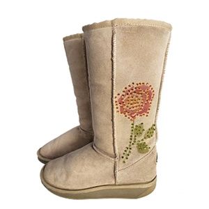 Edge Sheepskin Suede Boots with Crystals